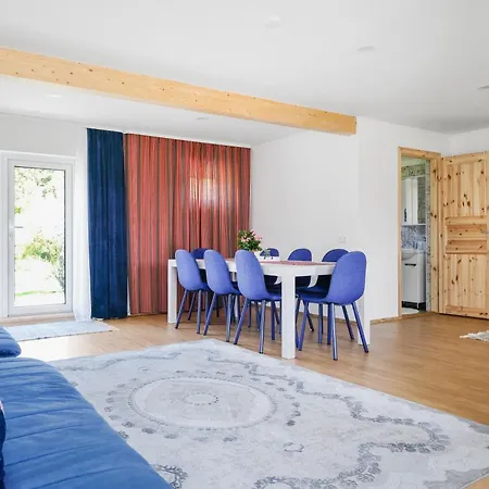 Kihnu Annika Kodumajutus Homestay szállás